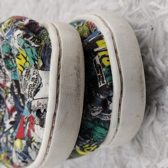 TOMS X Marvel Tiny Alpargata Comic Book Pop Print Slip On Youth Sneakers - Picture 14 of 16